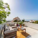 A Terrace With Sea View, 2 Bedrooms Apartment In Benalmadena
